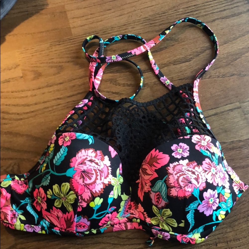 Shade and Shore Floral Bikini Top